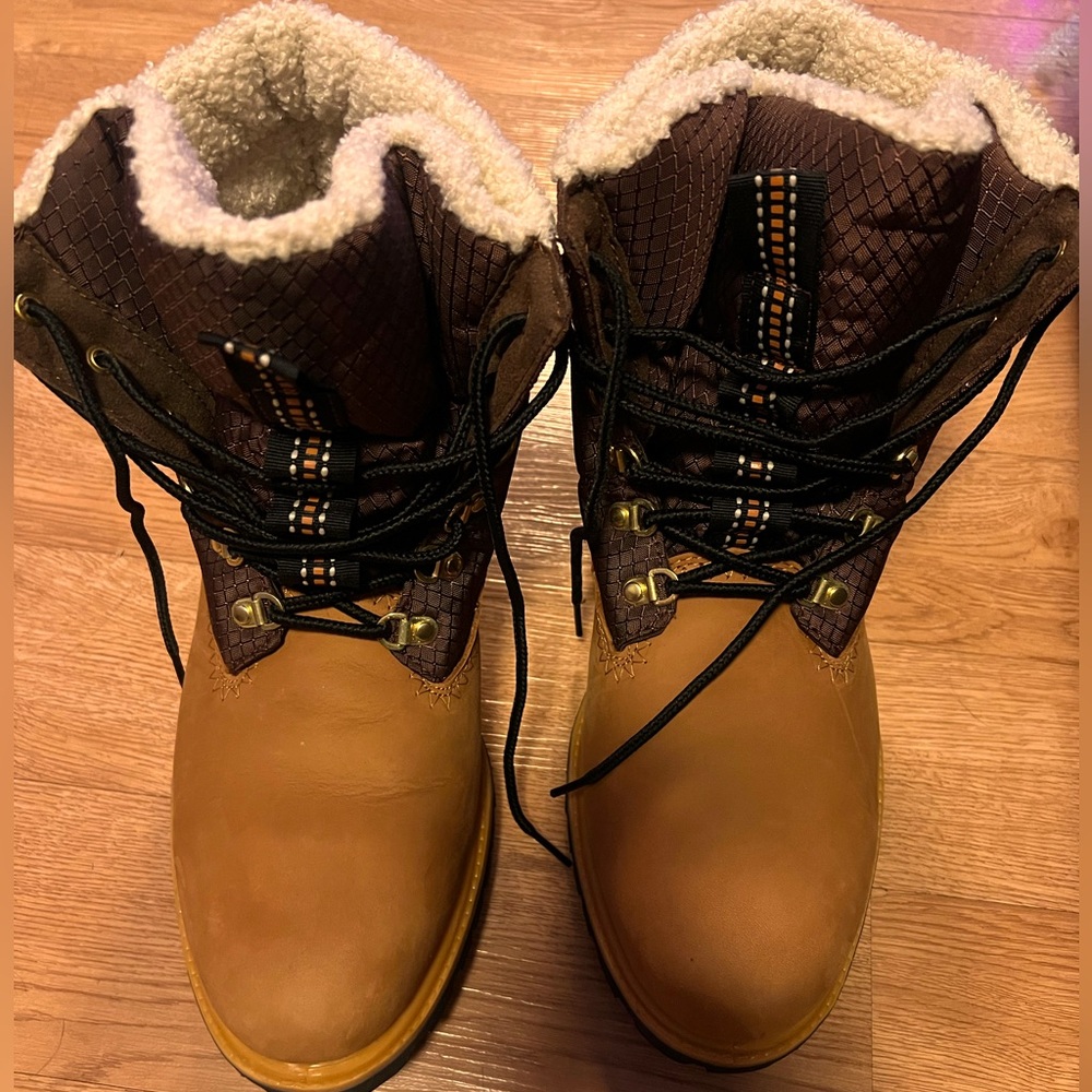 Timberlands worn 1 time indoors